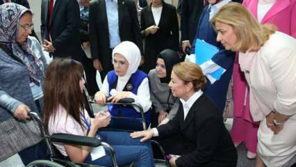 Deling af "International Day of Persons with Disabilities" fra First Lady Erdoğan!