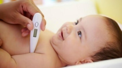 Hvordan reduceres høj feber hos spædbørn? I hvilke situationer er feber farlig?
