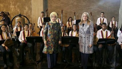 Særlig musikpræstation til First Lady Erdoğan i Venezuela