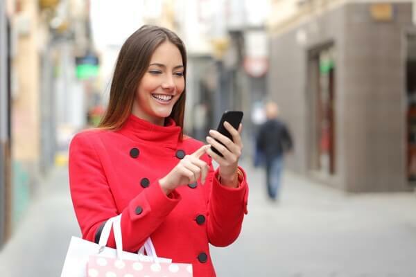 SMS-beskeder kan hjælpe med at få lokal fodtrafik til din butik.