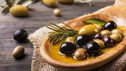 Hvad kan man gøre for at forhindre, at hjemmelavede oliven blødgør? Sådan opbevares oliven i lang tid