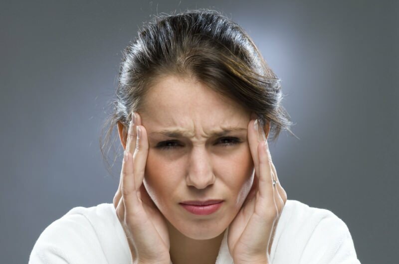 Mange situationer kan forårsage hovedpine.