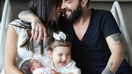Berkays kone Özlem Ada Şahin lærte Mevlit for sin nyfødte baby!