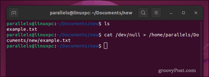 Tøm en fil i Linux ved hjælp af kat-kommandoen