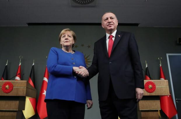 Istanbul-kansler Angela Merkels Istanbul-del rystede på sociale medier!