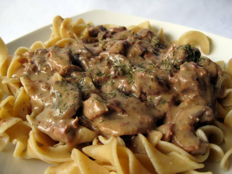 Hvad er oksekød Stroganoff og hvordan man laver oksekød Stroganoff? Oksekød Stroganoff ingredienser