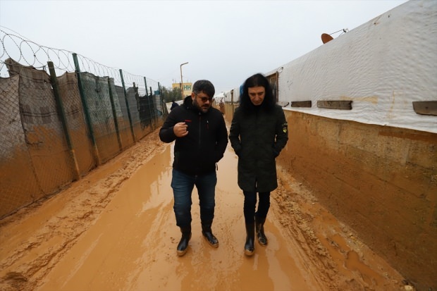 Murat Kekilli besøgte flygtningelejre i Syrien