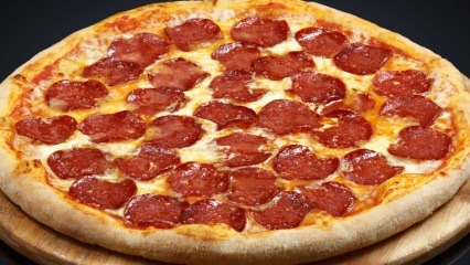 Hvordan laver man den nemmeste pepperonipizza? Tricks ved at lave pizza