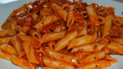Hvordan laver man pasta med tomatpuré? Tricket til at lave tomatpuré