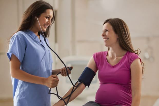 Hvad skal blodtrykket være under graviditet?