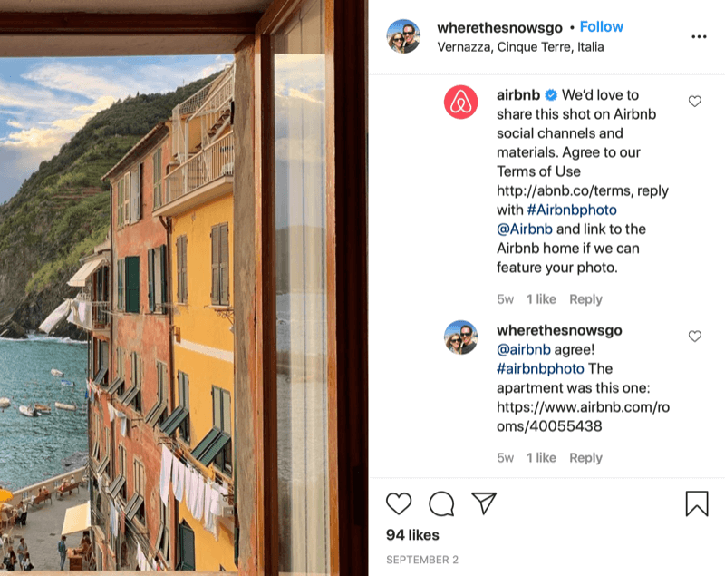instagram skriftligt repostilladelseseksempel mellem @wherethesnowsgo og @airbnb med airbnb, der beder om at dele foto og info om, hvordan man giver godkendelse, og svaret fra @wherethesnowsgo, der godkender videredeling af billede