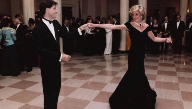 Prinsesse Diana kjole solgt for £ 264.000 (2 millioner TL)