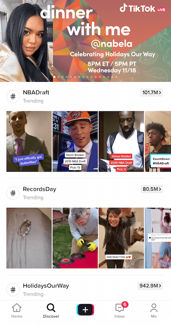 skærmbillede af tiktok-appen opdag fane, der viser live og populært indhold i et karruselformat øverst på skærmen med populære hashtags og videoer for hver, der vises i et feed nedenfor