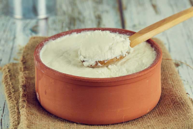 Hvordan laver man den nemmeste buffalo yoghurt? Tips til fremstilling af yoghurt af bøffelmælk