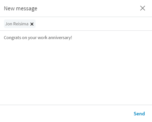 Når du klikker på knappen Sig tillykke, åbner LinkedIn en ny besked med en kort start.