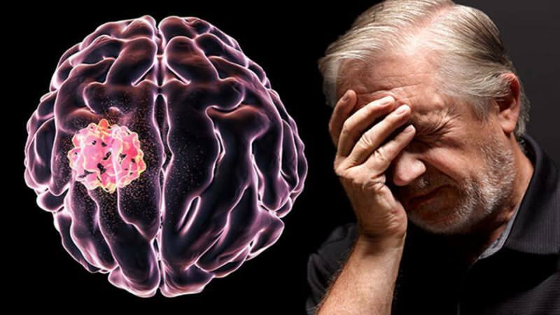 Vævet dannet i hjernen ved afbrydelse af cellestrukturer kaldes en tumor.