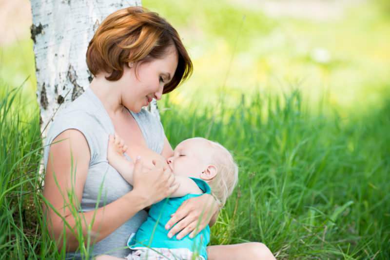 Baby-amningstid i Koranen! Er det forbudt at amme efter 2 års alder? Bøn til at fravænne