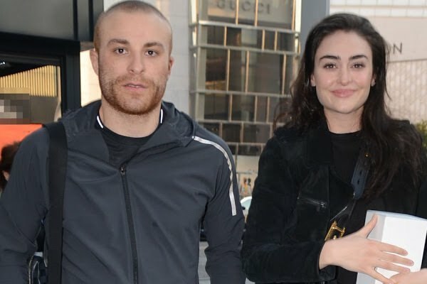 Gokhan Tore og Esra Bilgic