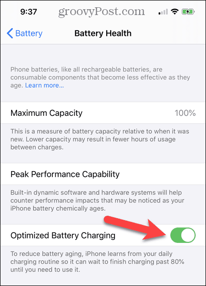Aktivér eller deaktiver Optimeret batteriopladning på skærmen iPhone Battery Health