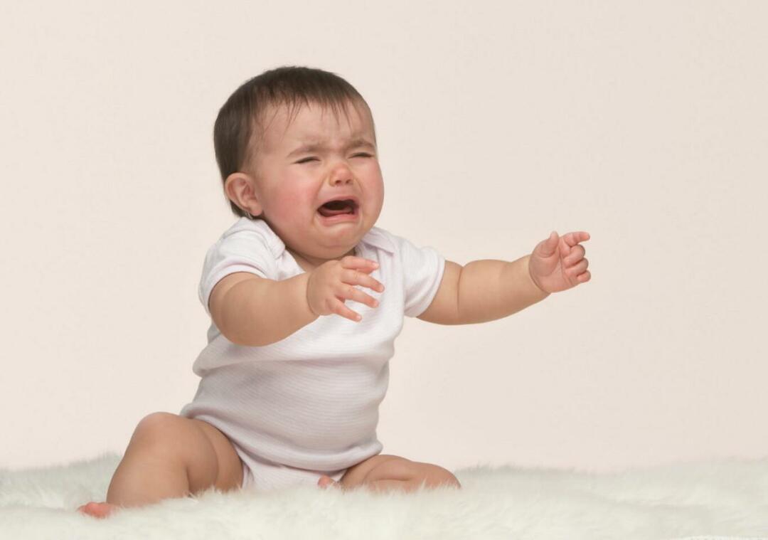 hvorfor græder babyer