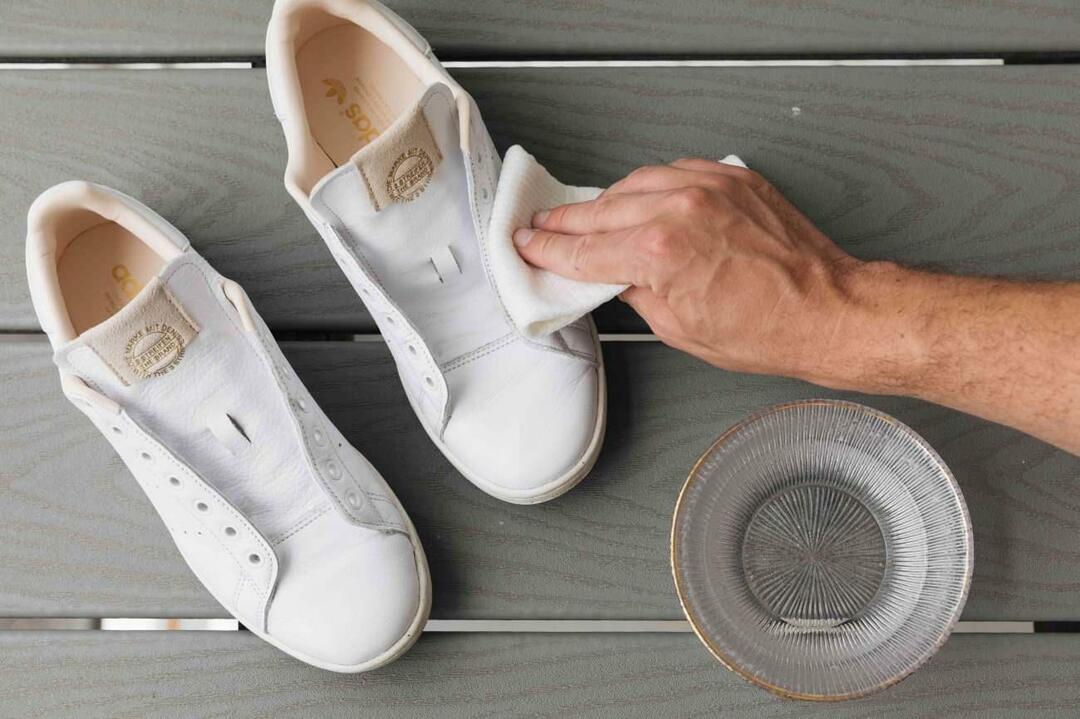 Hvordan rengør man hvide sko?
