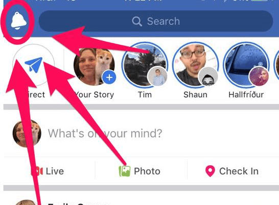 Facebook ser ud til at have flyttet meddelelsesikonet fra bunden til toppen af ​​mobilappen til iOS.
