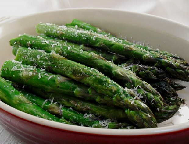 Hvordan laver man asparges? Tricks med madlavning asparges