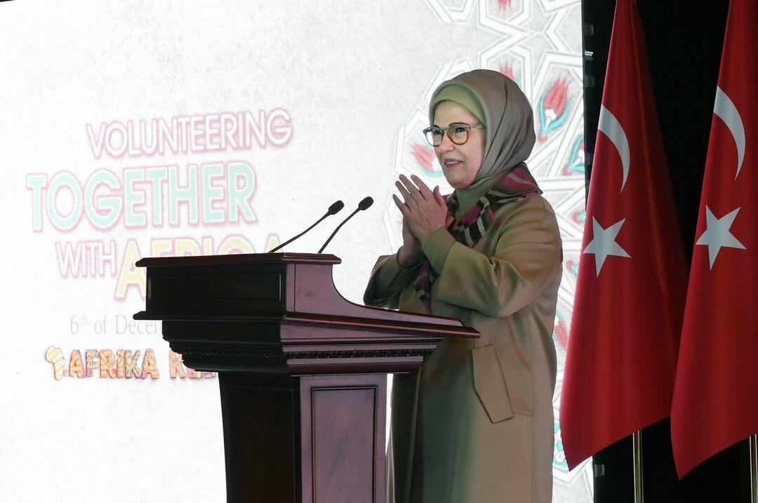 Emine Erdogan holdt en tale ved African House Association-programmet