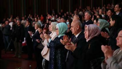 Emine Erdoğan ved Beştepe Congress and Culture Center 