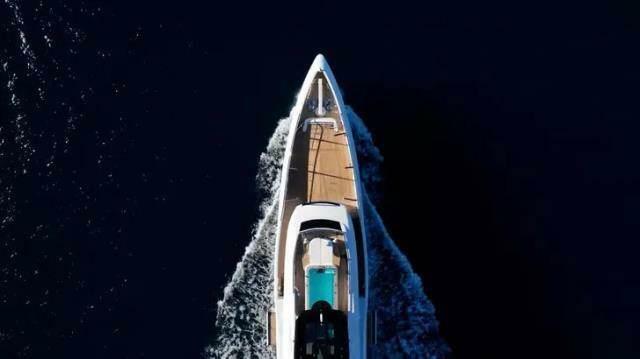 Acun Ilicalis yacht, der tæller millioner af dollars