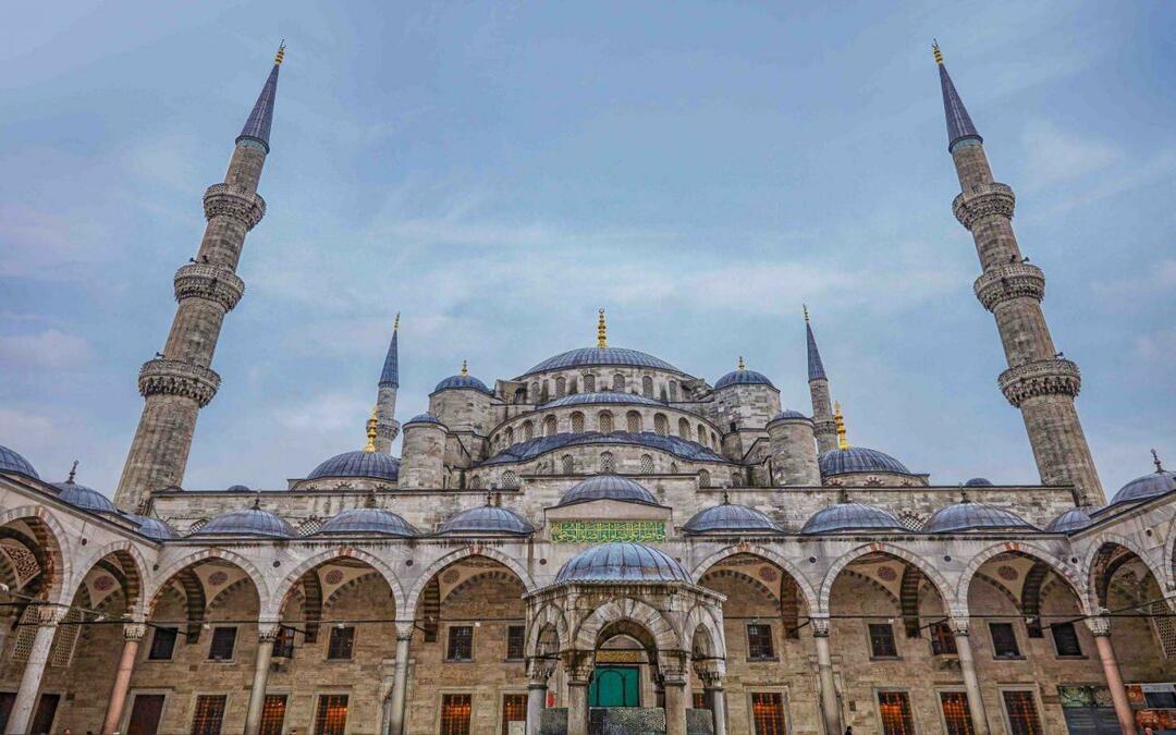 Den blå moskés historie