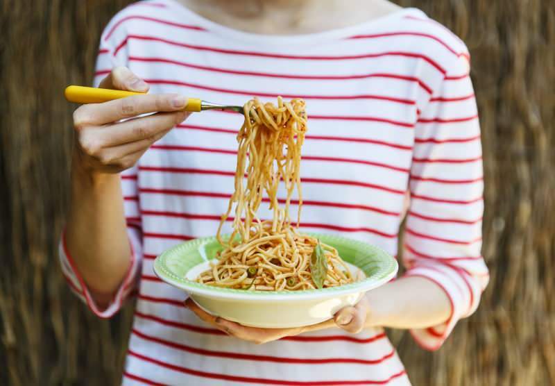 Få pasta dig til at gå i vægt? Tager tomatpasta pasta vægt? Hvordan laver jeg lav-kalorie pasta derhjemme?