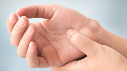 Er der symptomer på cyste (Ganglion) på hånden? Hvad er behandlingsmetoden for håndcyst?