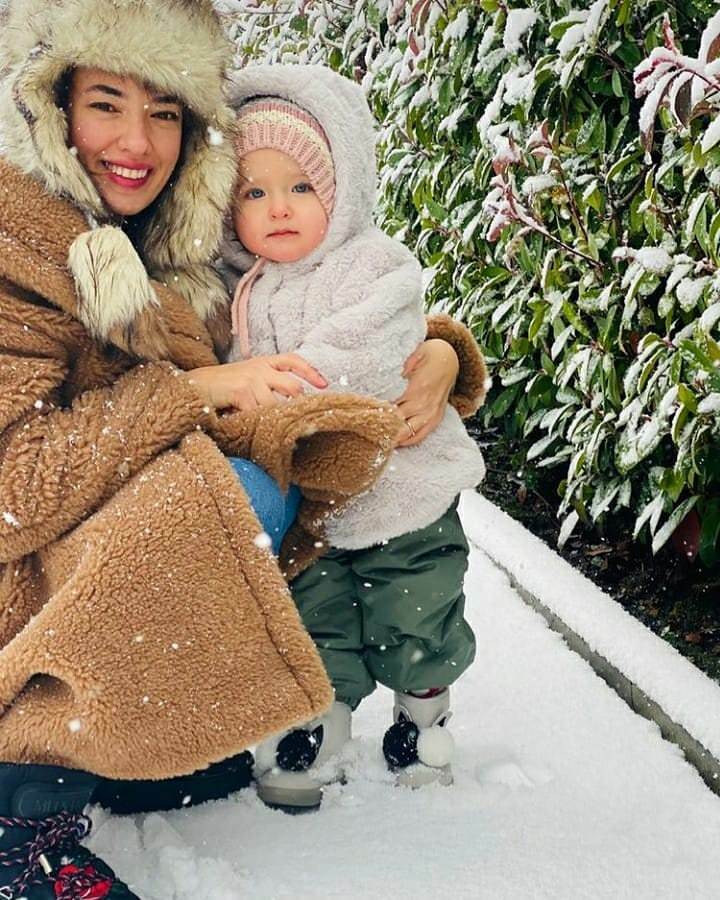Sne udgør med sin datter Leyla fra skuespillerinden Seda Bakan!