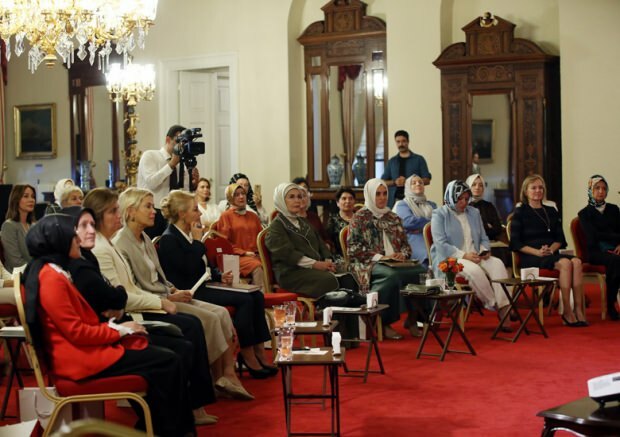 First Lady Erdoğan deltog i interviewet i Dolmabahçe