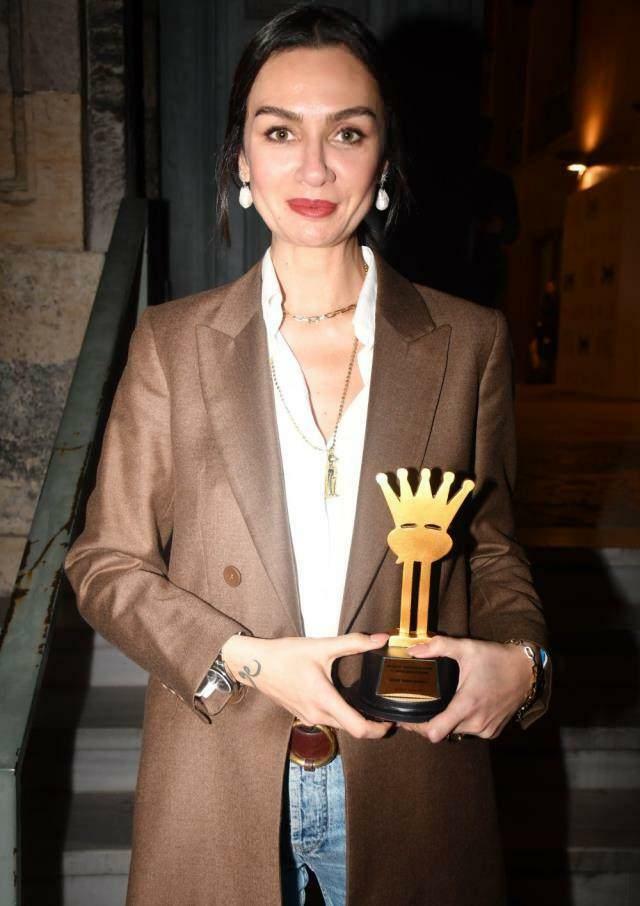 Birce Akalay blev tildelt prisen for bedste skuespillerinde.