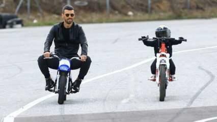 Kenan Sofuoğlu fik sin 3-årige søn på cyklen alene! Det bragte hjerter til munden