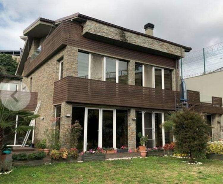 Çağla Şıkel sælger sin 800 kvadratmeter store villa til 11 millioner TL