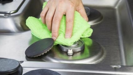 Hvordan rengør man kogepladerne? 