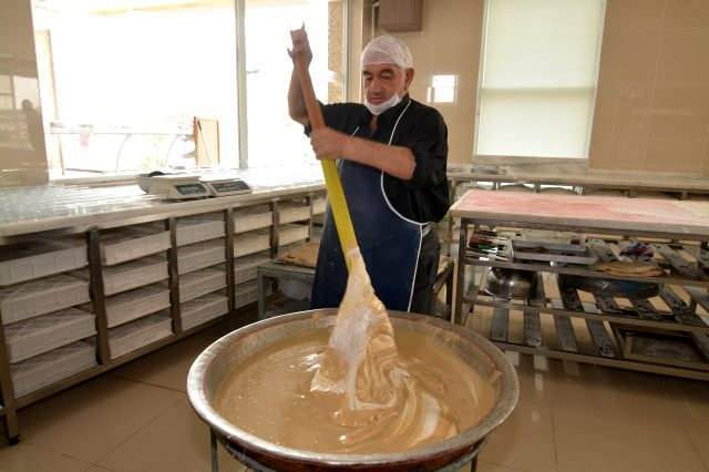 Historien om familien fra Afyon, der har produceret halvaen med den samme metode i 88 år, har overrasket ...