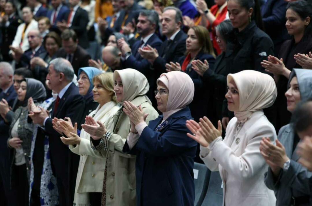 Førstedame Erdoğans særlige budskab til den internationale dag for afskaffelse af vold mod kvinder!