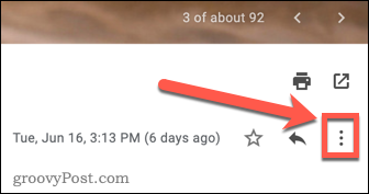Menuikon med tre punkter i Gmail