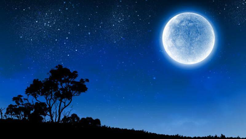 Den blå fuldmåne vil ske i oktober
