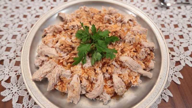 Hvordan laver man den nemmeste Circassian kylling? Original Circassian kylling opskrift