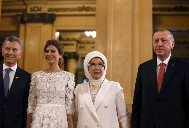 First Lady Erdoğan hilste velkommen på Argentina G20-topmødet